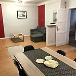 Monfs Apparts Clermont-Ferrand, Pres De Toute Commodites